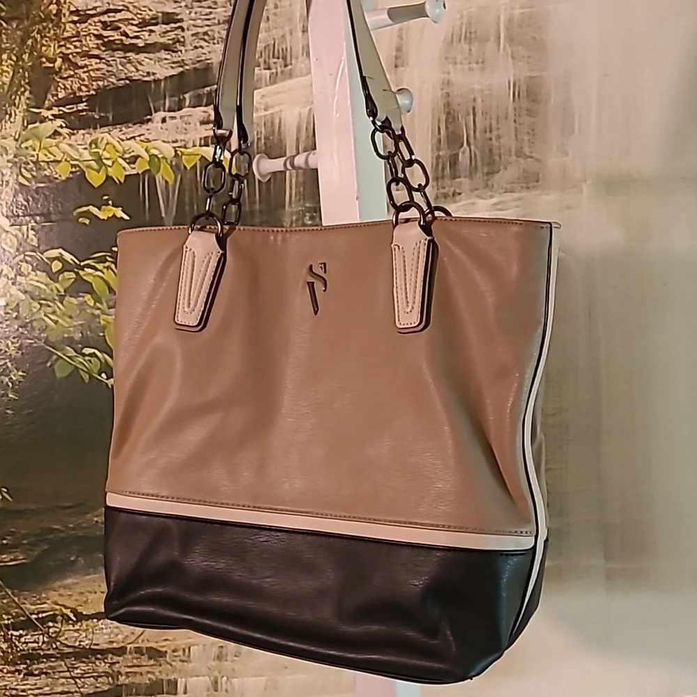 Simply Vera Wang leather purse hand bag black taupe cream chain link strap